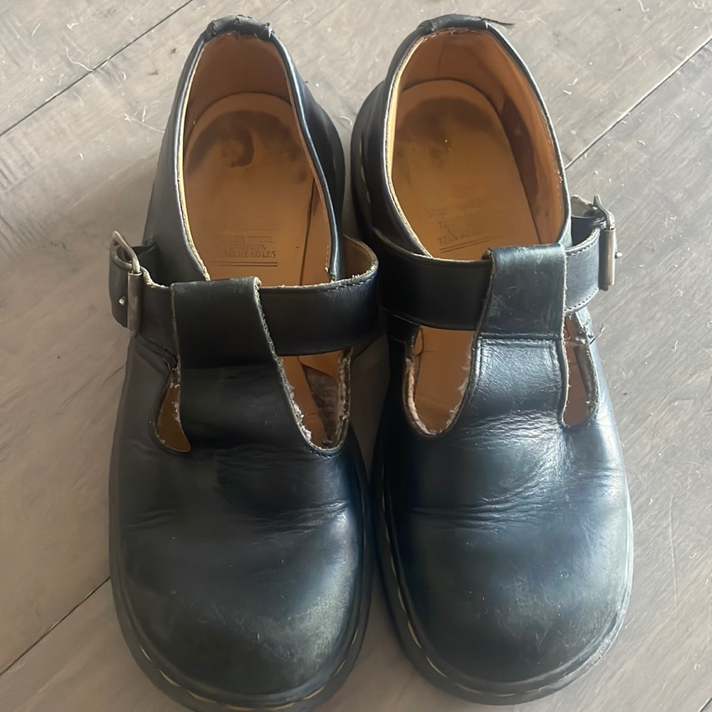 BLACK DOC MARTENS LEATHER MARY JANES SIZE 4 (US 6)